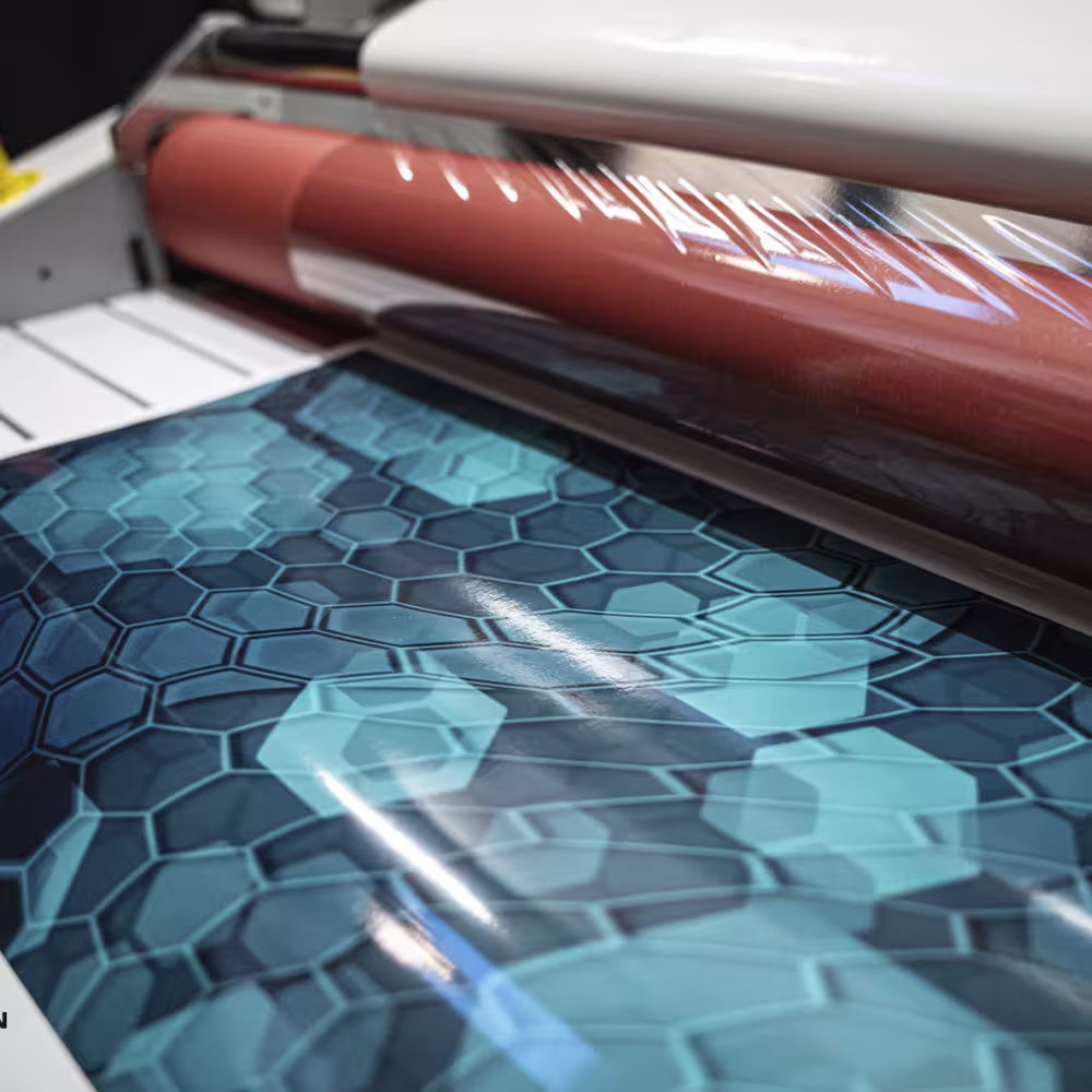 Avery Dol 1460 | DTF-Welle Transferdruck & Plotterfolien Avery Dol 1460 | Avery DOL 1460Z Laminat – Hochwertiges Schutzlaminat